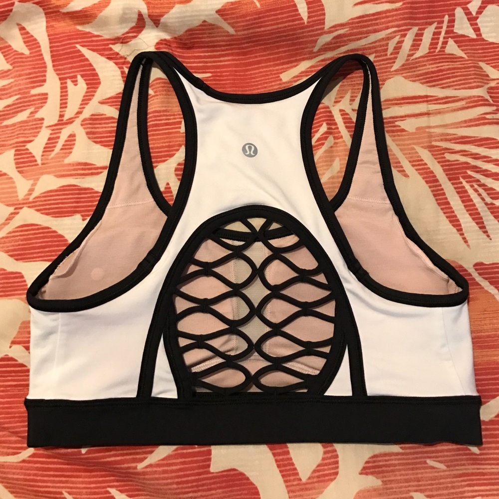 Lululemon Size 6 Bra White Black Strap Racerback